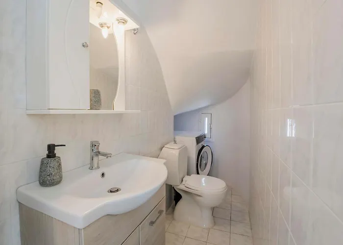 Bella Natura فيلة